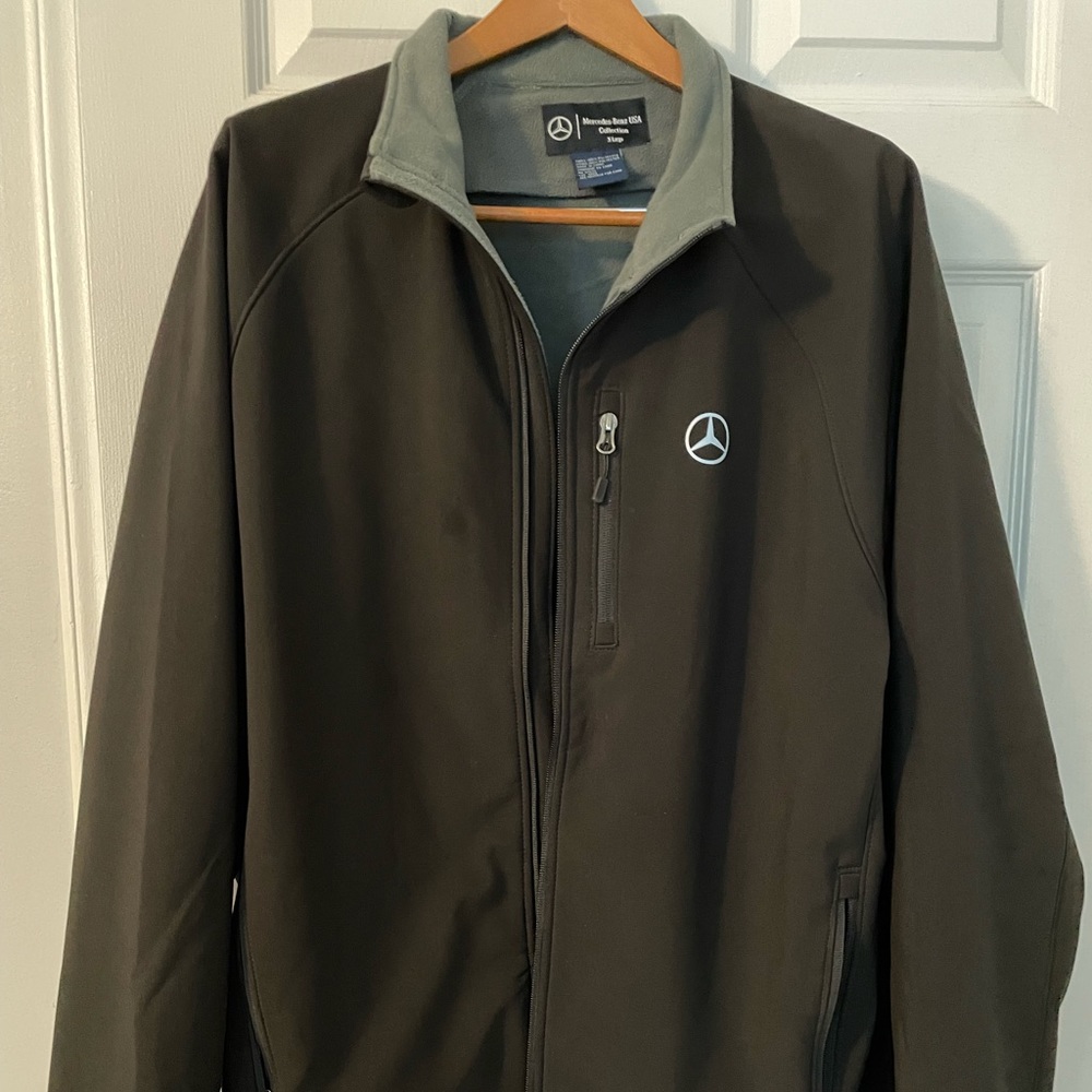 Mercedes-Benz USA Collection Mens Lightweight Jacket Water Resistant Size XL